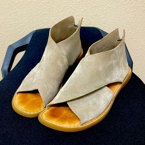 Born Iwa suede sandals.